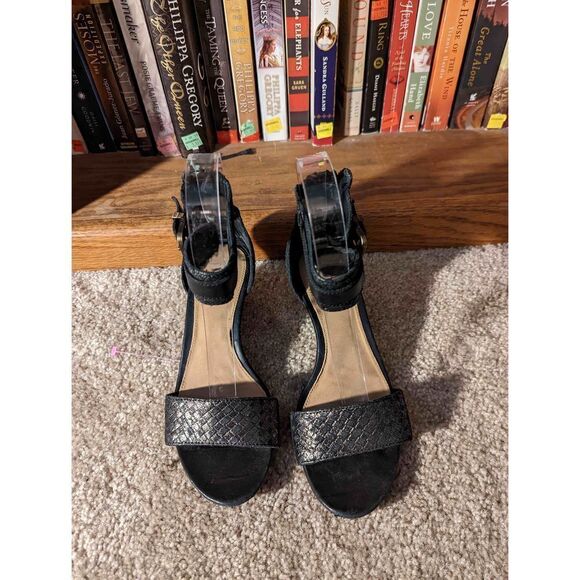 Ugg black and gold leather back zip side buckle wedge sandals sz 5.5 - Picture 1 of 6